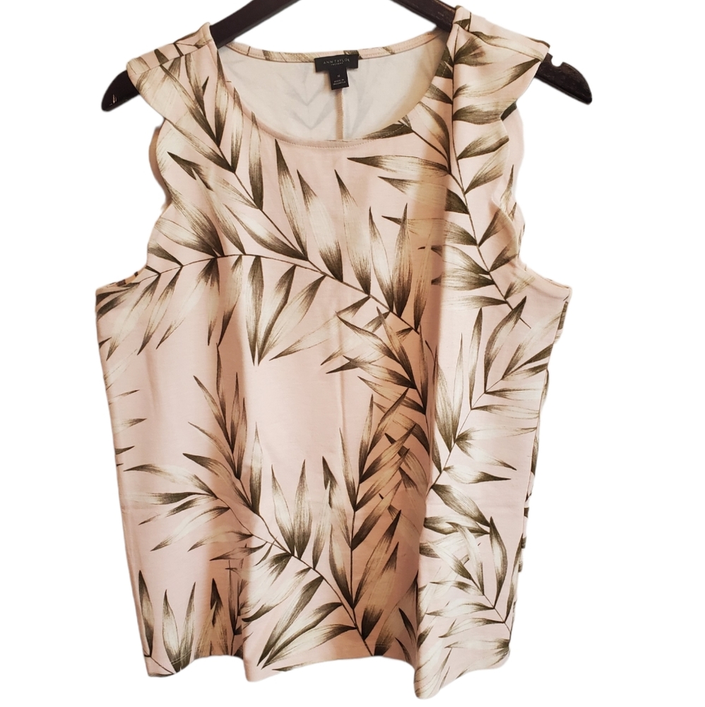 Botanical Summer Tank Top with scalloped finishes